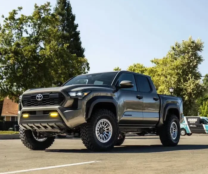 RRW Wheels: 3 Bold Features to Dominate Kuwait