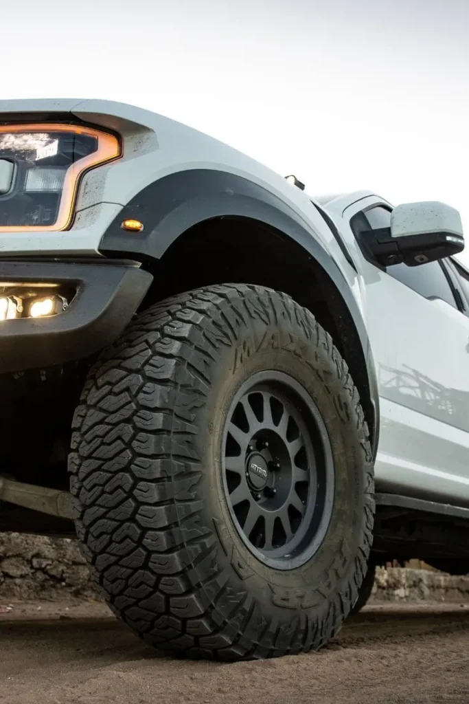 5 Best Budget Tire Brands for Taxi Drivers in Kuwait