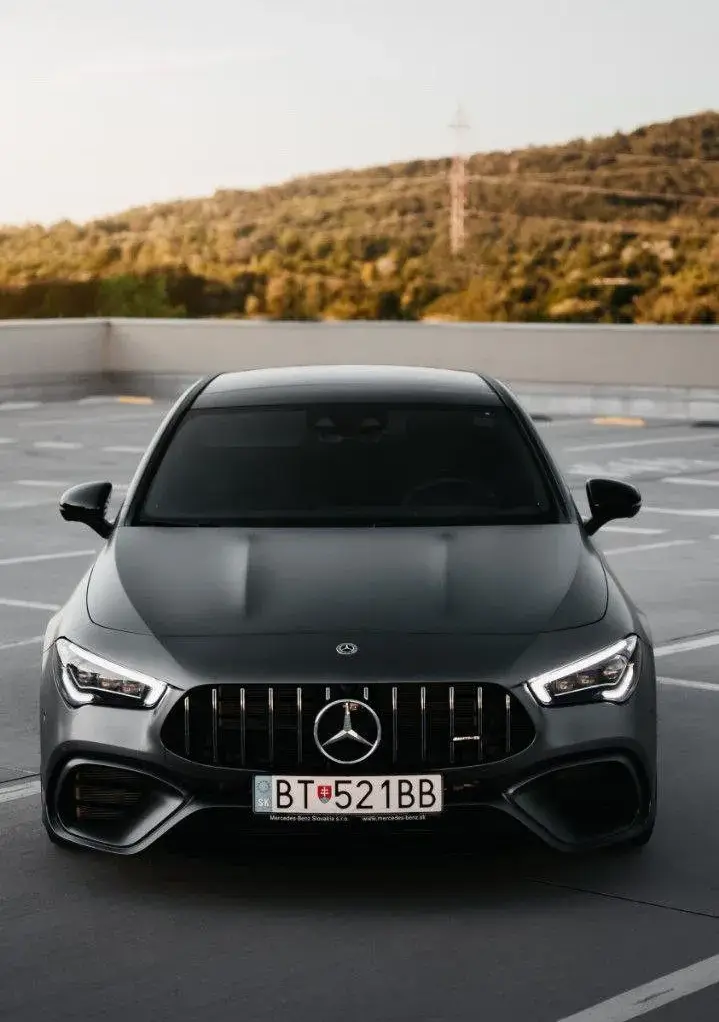 Top 5 Luxury Car Tires for Mercedes & BMW in Kuwait 2025 4 Top 5 Luxury Car Tires for Mercedes & BMW in Kuwait 2025
